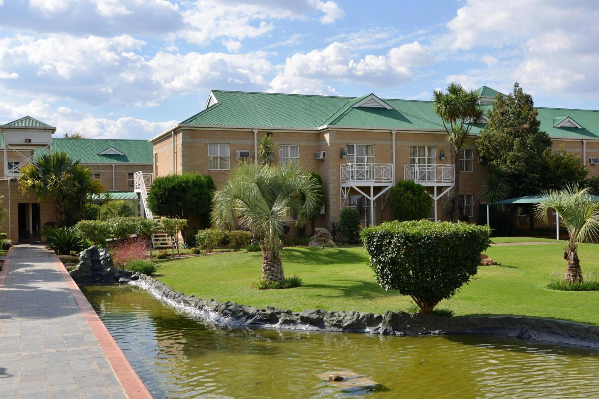 Protea Hotel By Marriott Klerksdorp Exterior foto