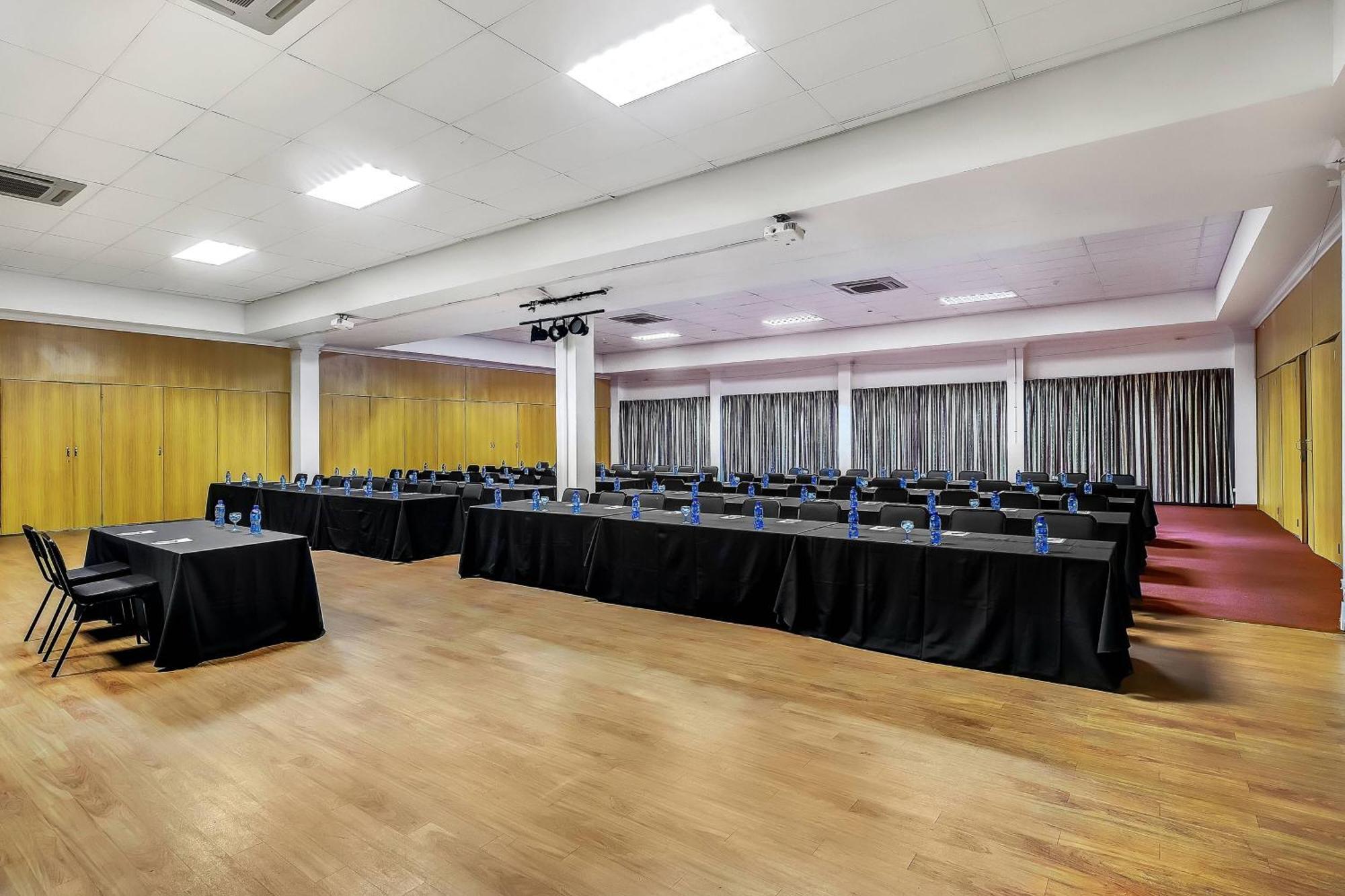 Protea Hotel By Marriott Klerksdorp Exterior foto