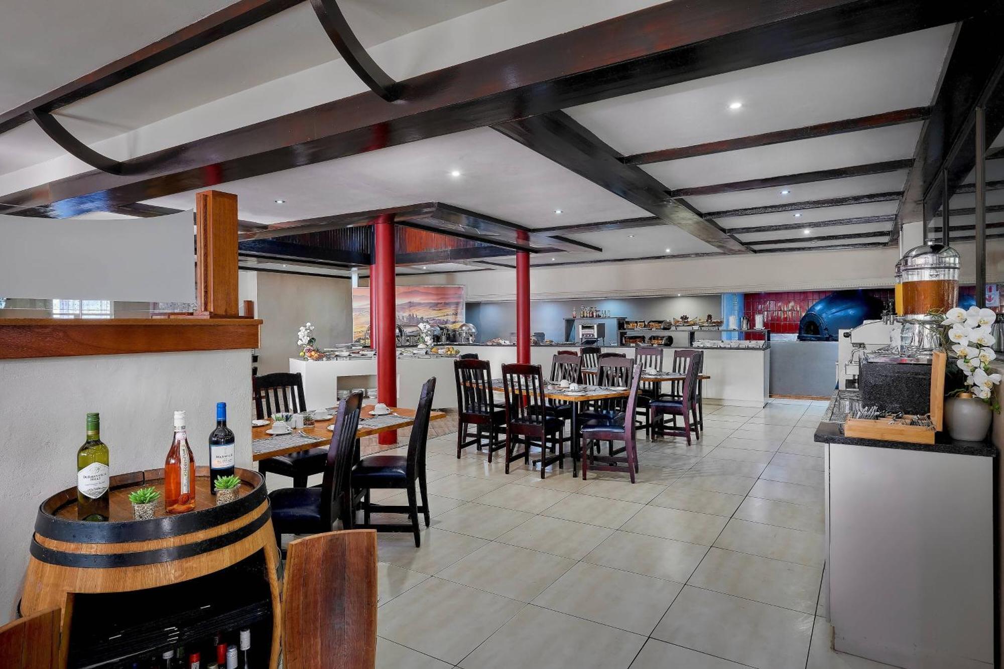 Protea Hotel By Marriott Klerksdorp Exterior foto