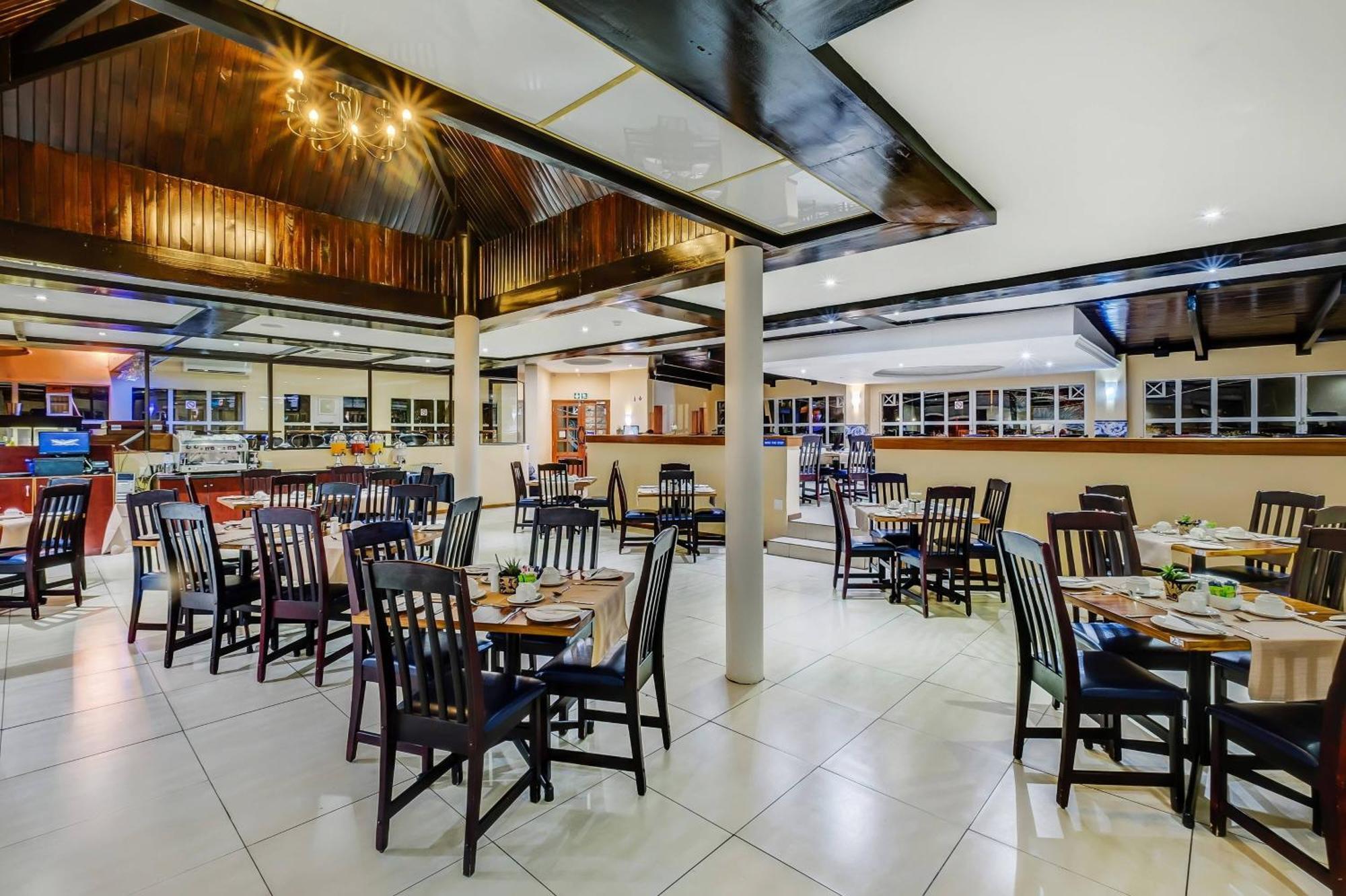 Protea Hotel By Marriott Klerksdorp Exterior foto